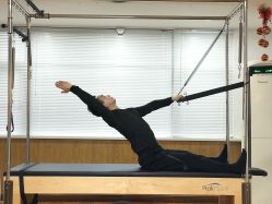 -康舒普拉提工作室control pilates