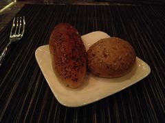 餐前面包&nbsp;温热出炉&nbsp;优-外滩悦榕庄·海怡西餐厅