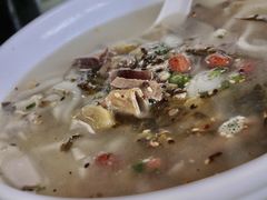 猪杂抱罗粉汤-阿阳牛腩腌面店