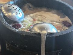 -鲁朗纳麦石锅鸡庄园