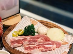 -草家酱蟹炭火烤肉店(珲春南路一店)