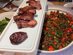 -嫩芽 ·地道重庆菜(十八梯露台夜景店)