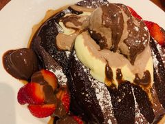 巧克力草莓煎饼-Pancakes on the rocks(Darling Harbour)