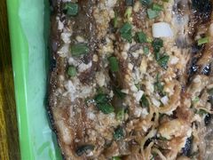 -蚝哥花姐湛江烤生蚝(美丽湾市场店)