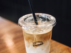 拿铁-black rainbow coffee