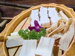 -滇釜火锅·能喝汤的火锅(车公庄店)