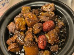 瓦罐红烧肉-堂瓦里·33年传统赣菜(第一街区店)