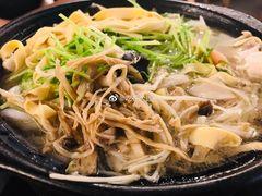 -丽虹云南过桥米线(兴工街店)