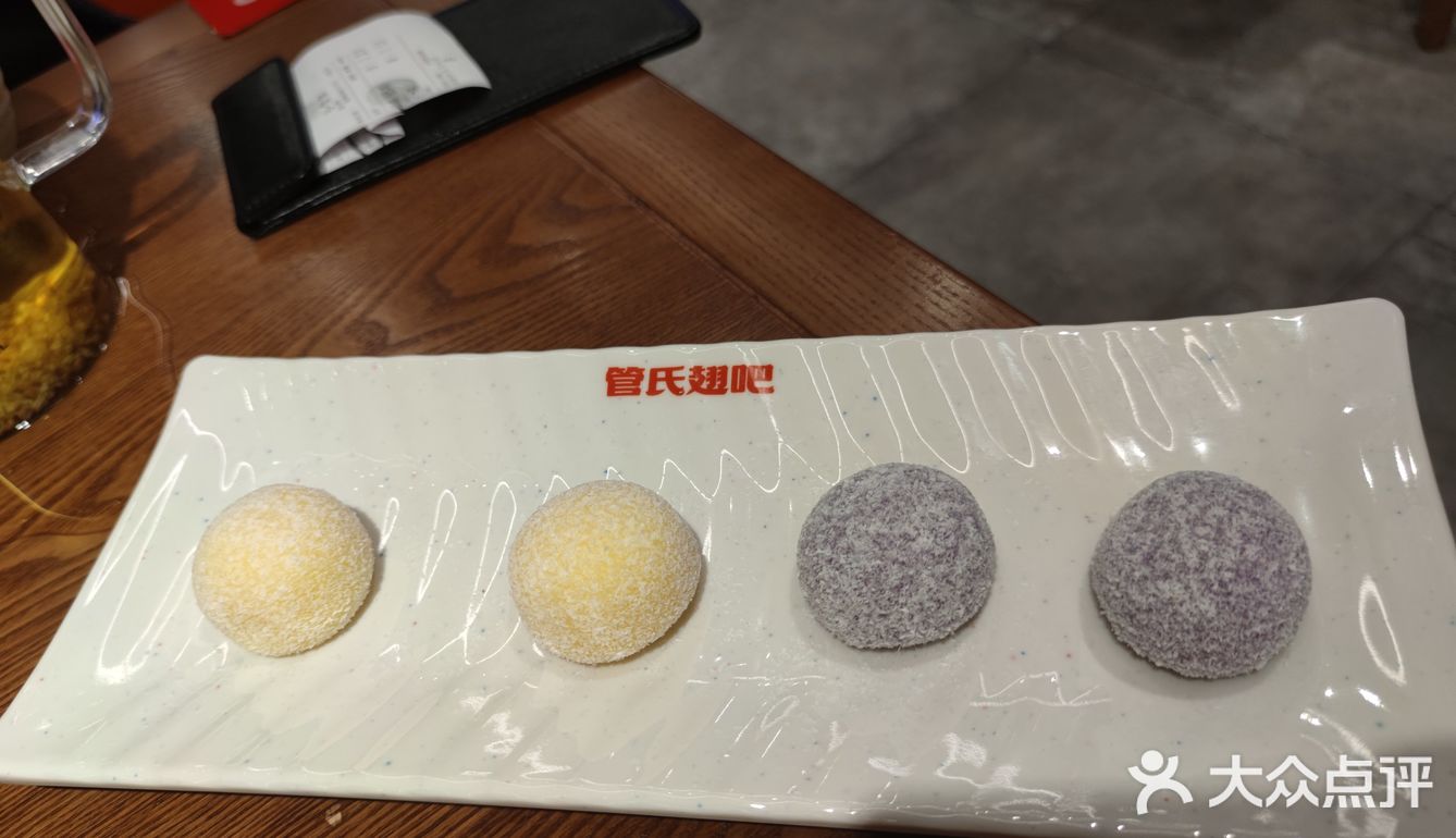 孩子都感觉挺好吃。肉筋和羊肉串加起来点了十几个