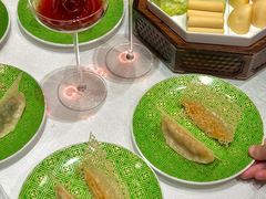 -品海楼·大连海胆锅贴馆(东港店)