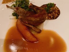 碳烤乳鸽，甜豆，旱金莲醋汁-Jean Georges
