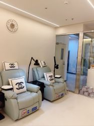 -洛伊科技抗衰护肤中心