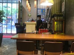 大堂-湘里乡亲甲王二老店