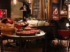 -恰餐厅及酒吧 CHAR Bar & Grill (北京丽都皇冠假日店)