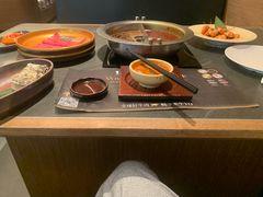 -牛YO寿喜烧·铁板烧和牛火锅自助(市府恒隆店)