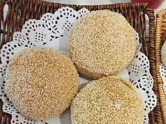 惠山酥饼-花小蟹·无锡菜·大闸蟹文化主题餐厅·评弹表演(南长街店)