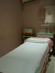 -成都伊贝丝美容美胸SPA会所