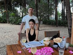-三亚艾迪逊酒店·海滩烧烤 BARBACOA·现场乐队·浪漫晚餐·烧烤海鲜