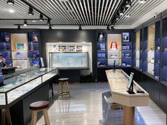 -宏宇眼镜蔡司依视路折扣店(兆佳眼镜城店)