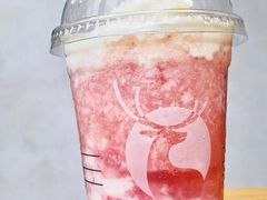 桃桃胶原酸奶冻-瑞幸咖啡(长城万富汇店)