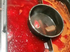 -老牌坊云南鱼豆花火锅(哈西万达店)