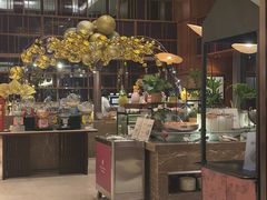 -南湖名都·景湖轩全日制餐厅·海鲜自助·东南亚风味·临湖而食
