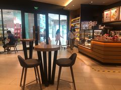 -星巴克臻选(华堂·新辰汇店)