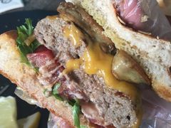 -HIGH FIVE哈福手工汉堡(桂林路店)