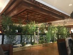 -八府香鸭·啫啫煲(华山路店)