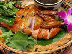 勐海烤小鸡-老滇山寨•云南特色菜•地方菜•民族风情歌舞表演(金碧店)