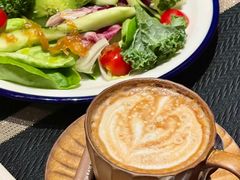 -Common Table · Brunch & Coffee