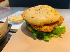 黄金三脆多汁鸡堡-必胜客(嘉兴万达店)