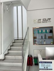 -CUT CUT Hair Salon