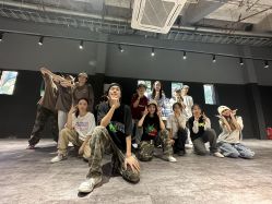 -CASTER跳舞俱乐部