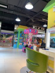 -爆米花儿童美发乐园(市府恒隆广场店)