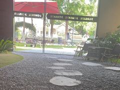 -J Create城市露营咖啡·简餐·宠物(上海动物园店)