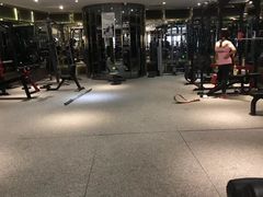 -银吉姆健身(恒隆馆)