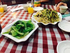 -东北四季饺子王(华山路店)