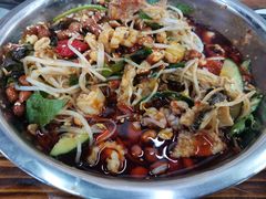 -周良天山牛杂城(天山路总店)