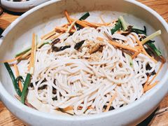 鸡丝凉米线-云海肴云南菜·蒸汽石锅鱼(北京良乡华冠店)