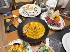 -Mark&Mars Restaurant