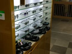 -新镜界眼镜(乐坊大华生活广场店)
