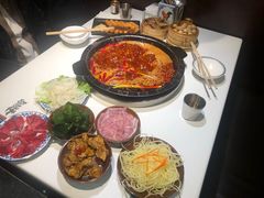 -卤校长老火锅(杨家坪直营店)