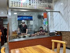 -闫家驴肉火烧(五四店)