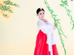 -九月鹰飞汉服摄影工作室