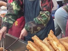 -红专尹胖子油炸糕