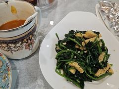 -汗腾格里·风味餐厅(新疆驻京办店)