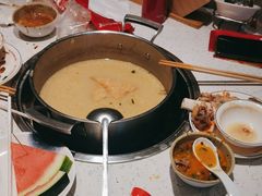 -三人行骨头王火锅(长寿店)