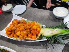 菠萝咕咾肉-小胖私厨状元宴·东北私房菜馆