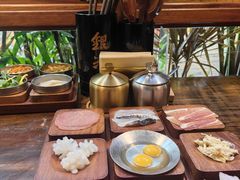 -银米·云南传统过桥米线(双廊黑金冠店)